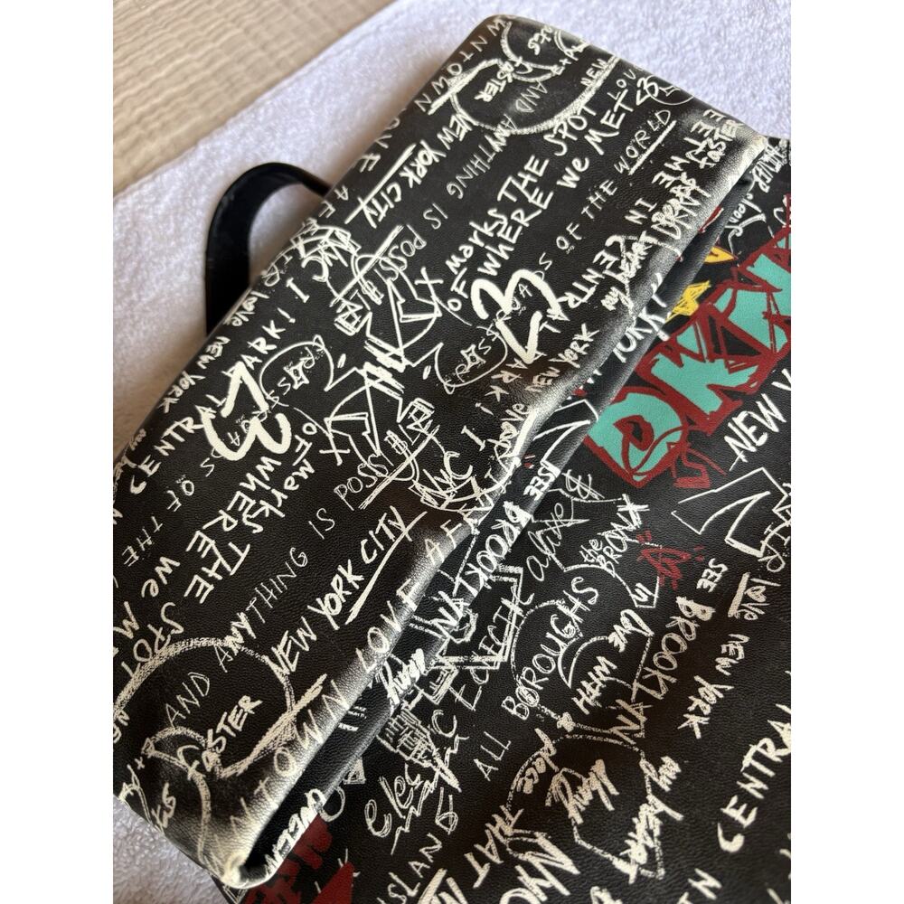 DKNY Graffiti Logo Print Backpack Black White Zip - Picture 10 of 13